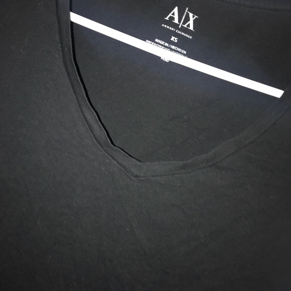 Armani Exchange V-Neck Tee👚 - Picture 4 of 4